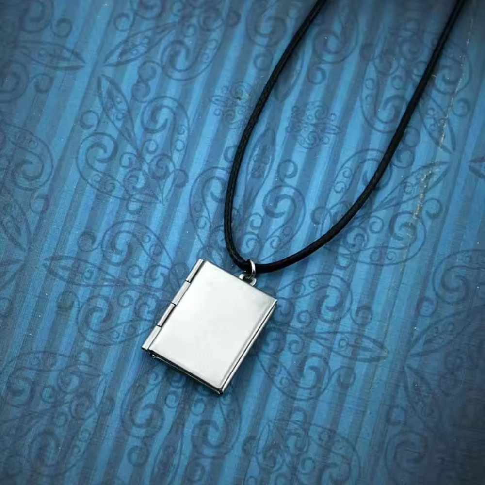 Square Photo Frame Pendant Ne - Men Accessories Photos 评论和价格