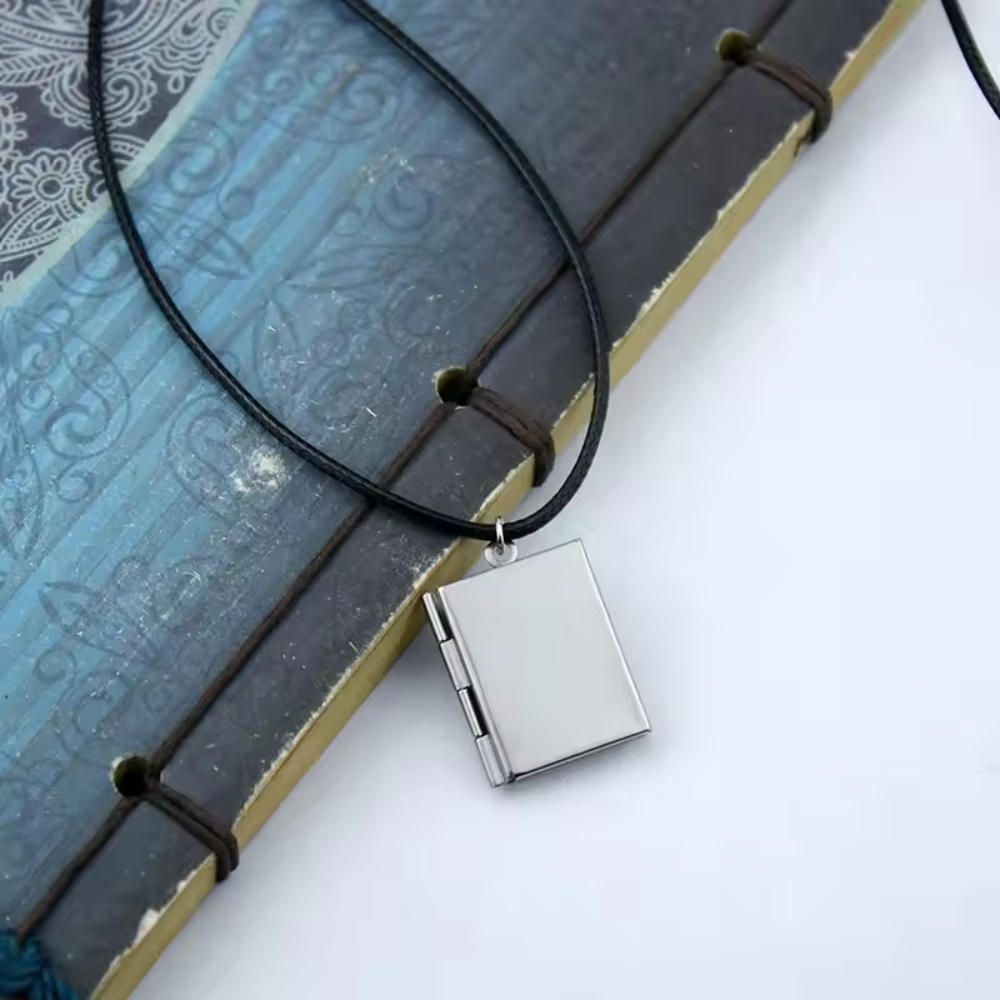 Square Photo Frame Pendant Ne - Men Accessories Photos 评论和价格