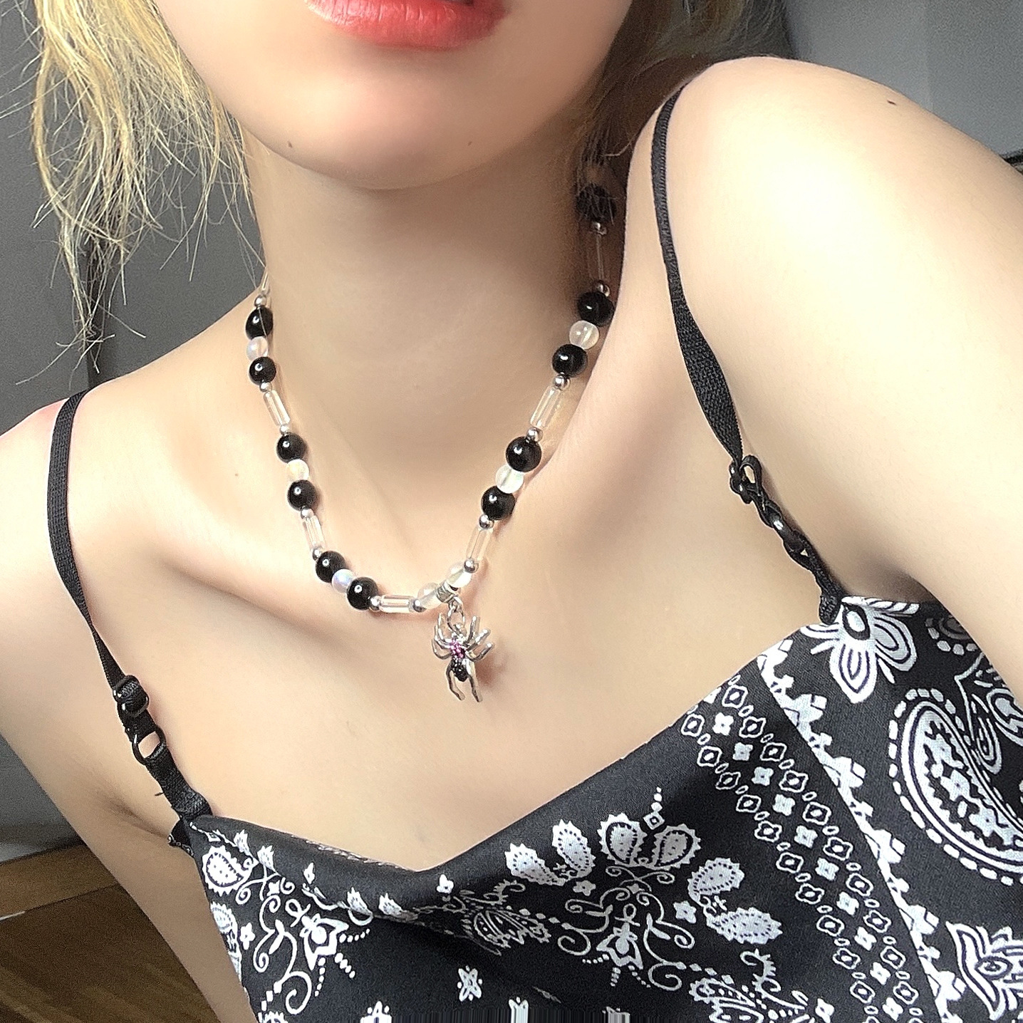 Gothic Vintage Y2K Red Glass H - Men Accessories Aesthetic 评论和价格